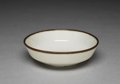 图片[2]-White dish, Ming dynasty (1368-1644)-China Archive